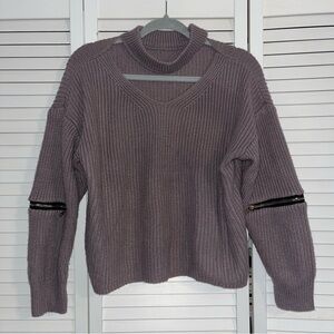 Purple Cropped Sweater w Cutout under Collar / Size M